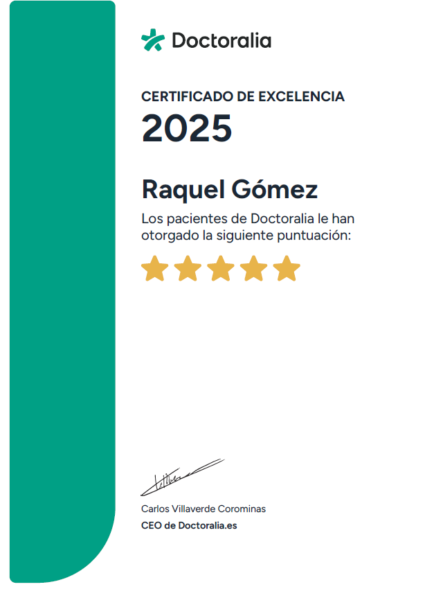 Certificado de excelencia 2025 de Doctoralia para Raquel Gómez, con cinco estrellas